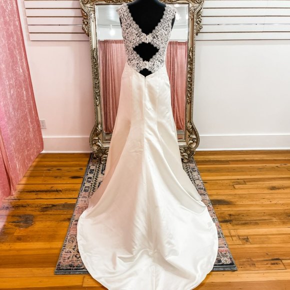 New Wedding Gown Size 12, Satin Wedding Dress, Lace Wedding Dress - Picture 8 of 8